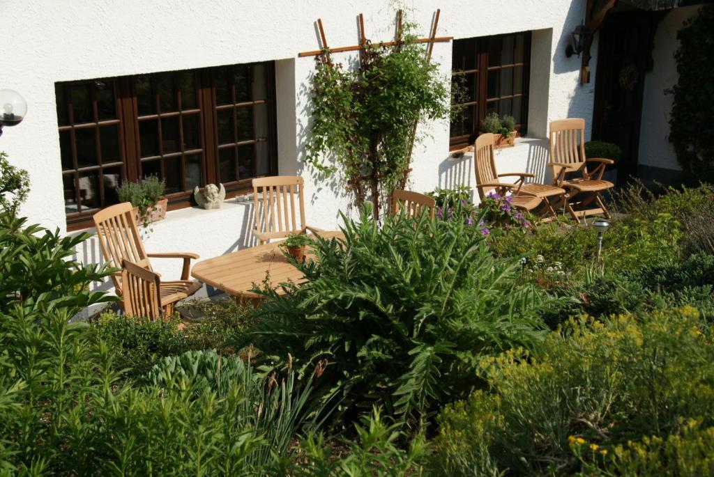 Landgasthof Em Lade Dahlem (Euskirchen) Quarto foto